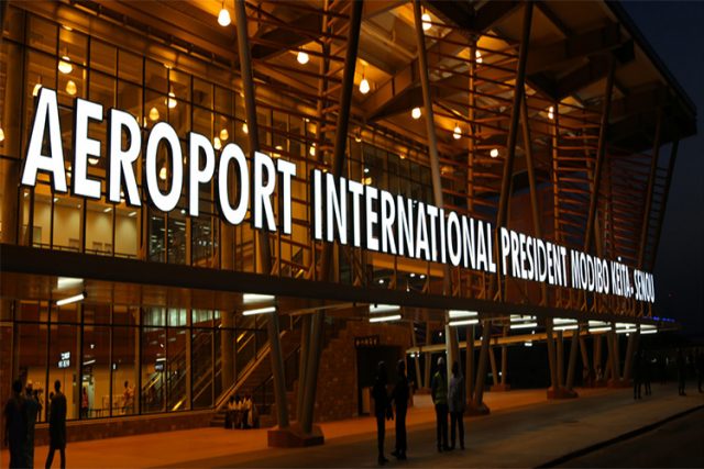 l'aéroport Modibo Kéita de Bamako