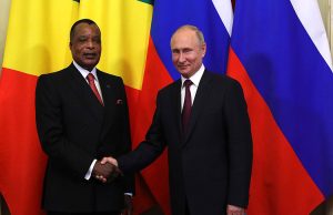 Poutine reçoit Denis Sassou-Nguesso à Pékin lors des commémorations de la Seconde Guerre mondiale