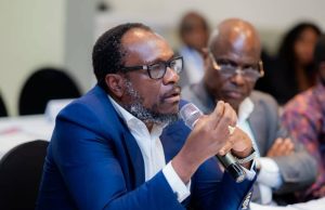 RDC : Delly Sesanga empêché de quitter le pays, l’opposition dénonce un durcissement politique sur fond de réforme constitutionnelle