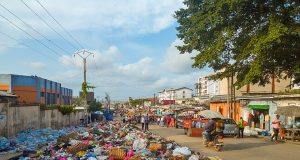 Afrique : l’urbanisation rapide accentue la crise des déchets dans les grandes villes