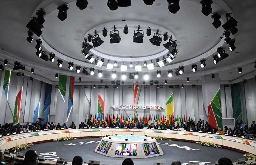 Sommet Russie–Afrique 2026 : les dirigeants africains réunis autour de Poutine à Moscou